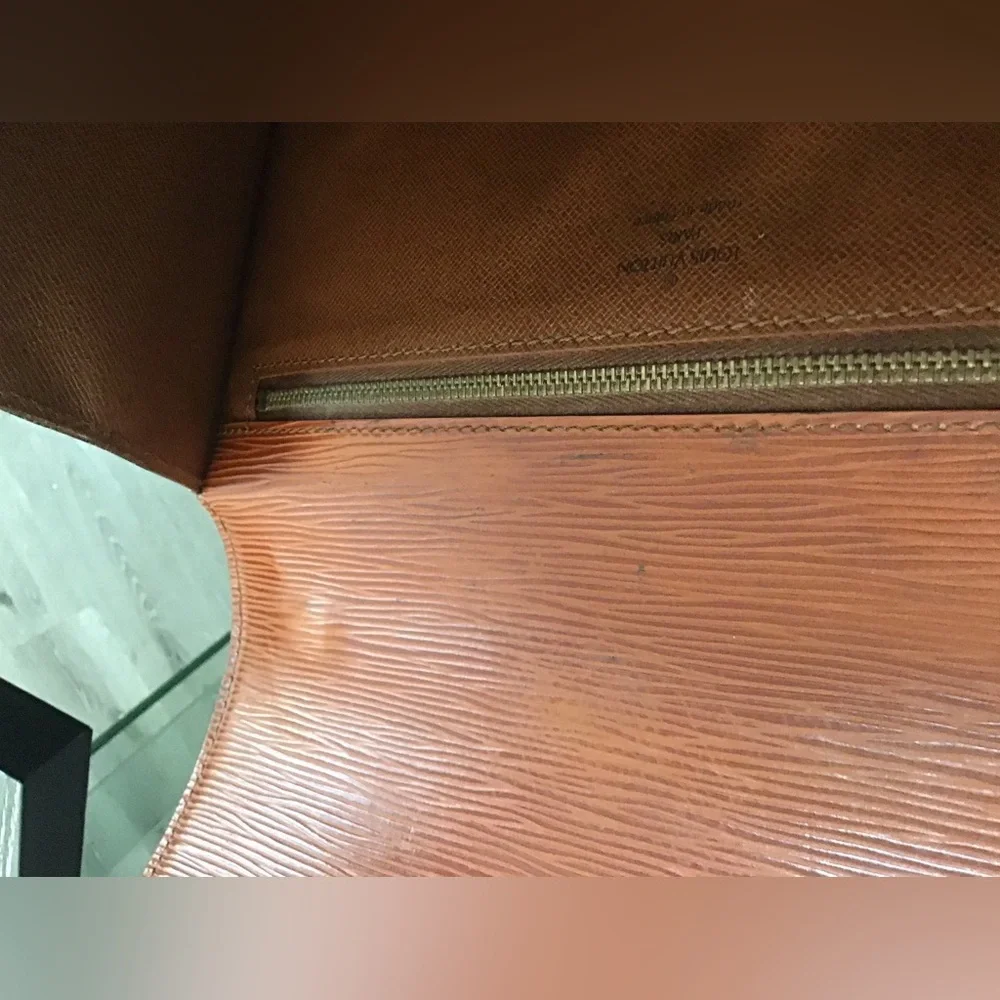 Louis Vuitton Monceau Epi 2 way bag